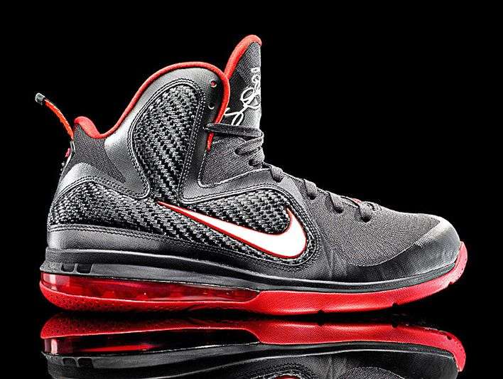 06-lebron-sneakers-07.jpg