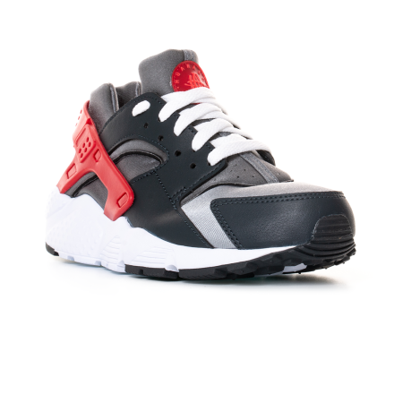 Nike huarache hotsell black with red